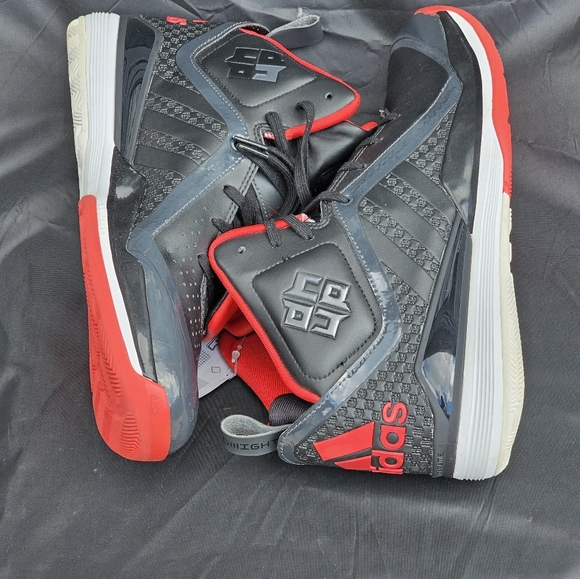 ADIDAS DWIGHT HOWARD 5 C75586Men's 10.5 NEW with Tags but no box. - Picture 2 of 8